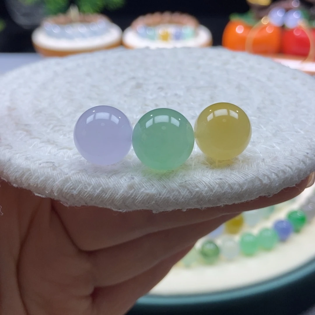 翡翠颈饰未镶嵌冰甜色多宝13+