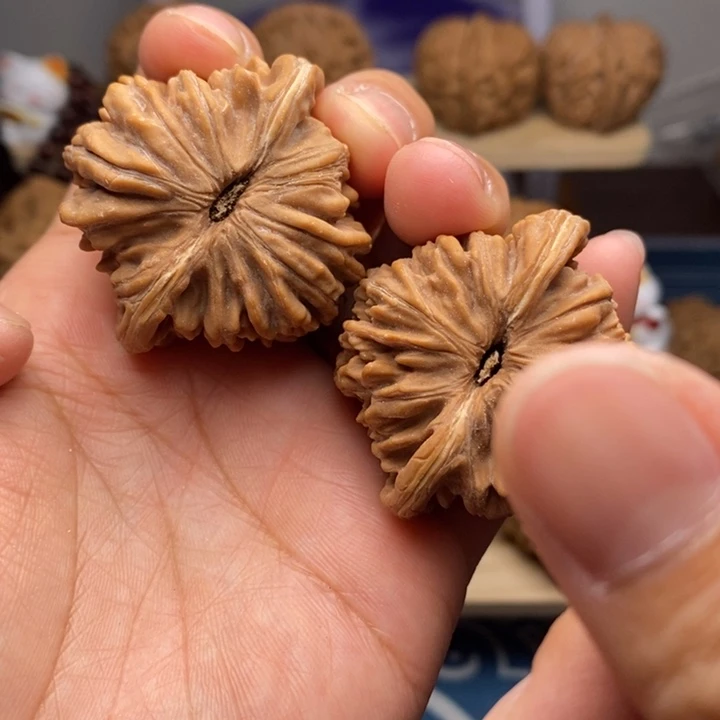 文玩核桃把件42尺四座楼狮子头 微修