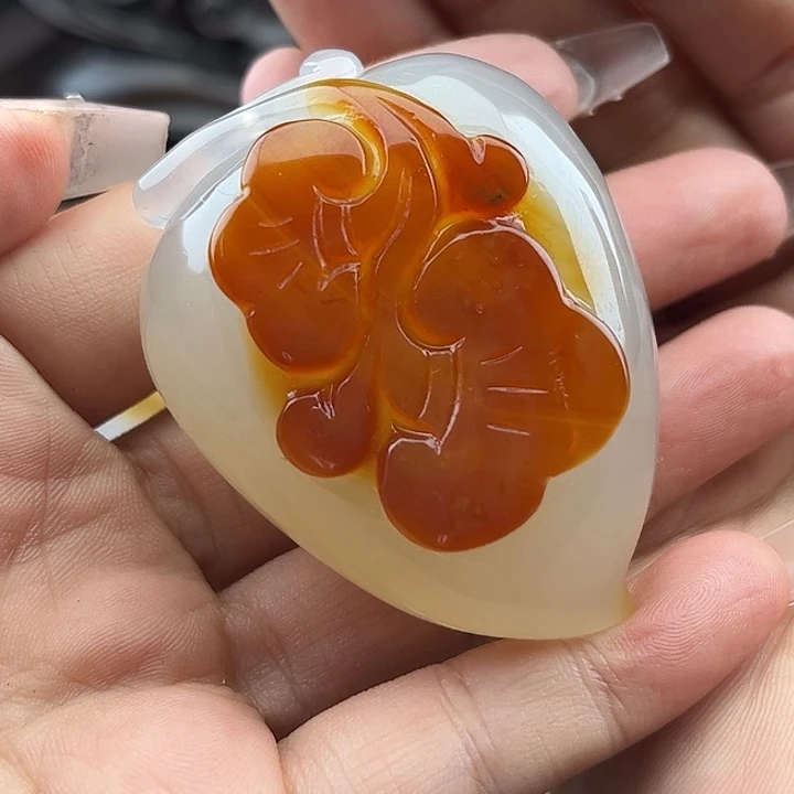 用***8玛瑙未镶嵌手饰玛瑙