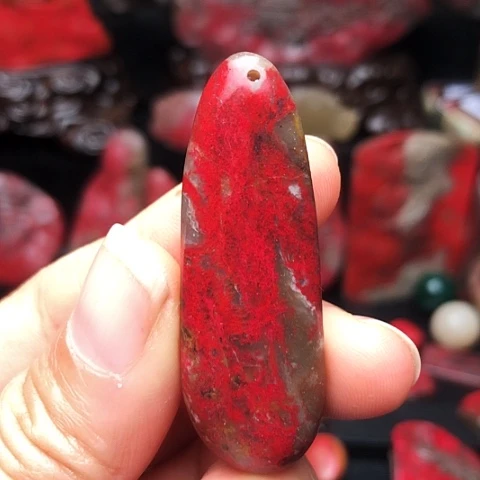 昌化鸡血石昌化鸡血石挂件