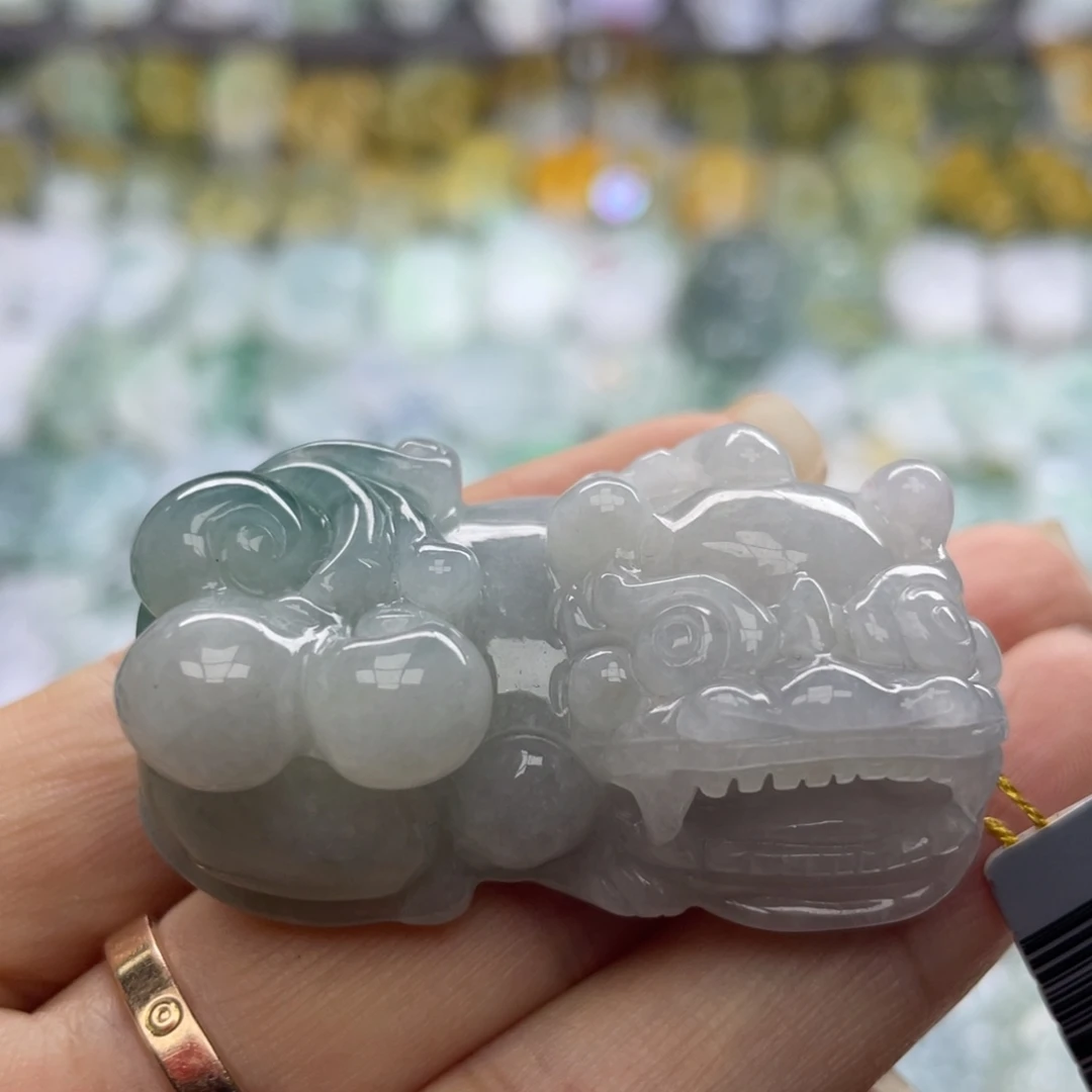 颈饰未镶嵌翡翠貔貅