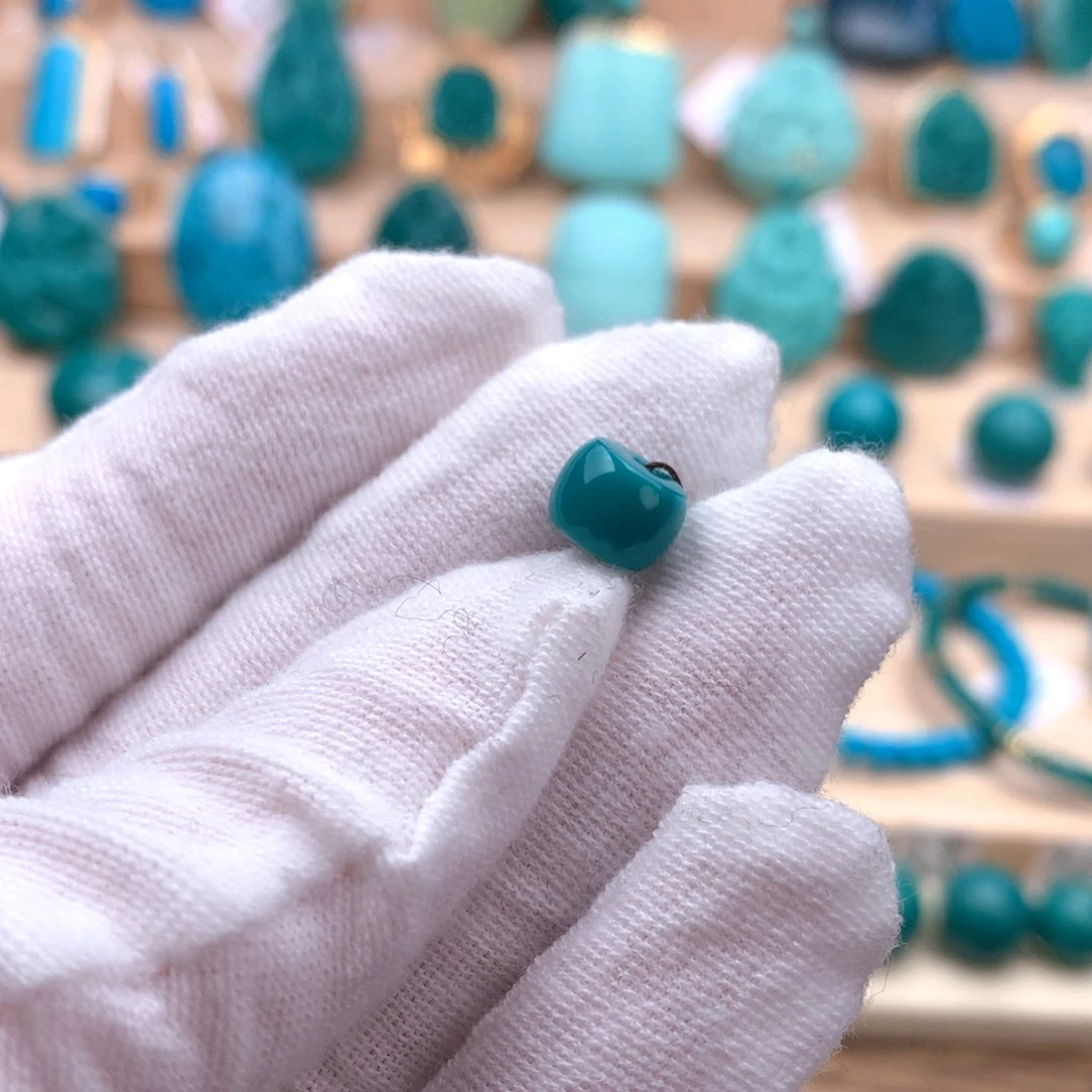 未镶嵌绿松石配饰不**东