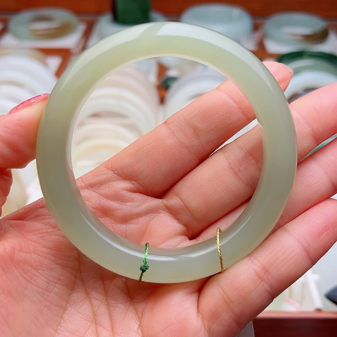 和田玉未镶嵌手镯56.2