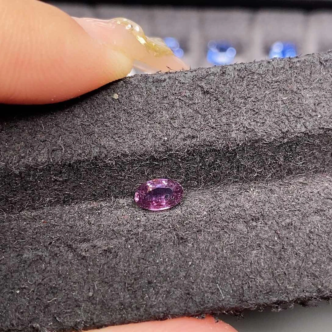 蓝宝石裸石未镶嵌1470号0.68ct暗影魅惑紫色椭圆