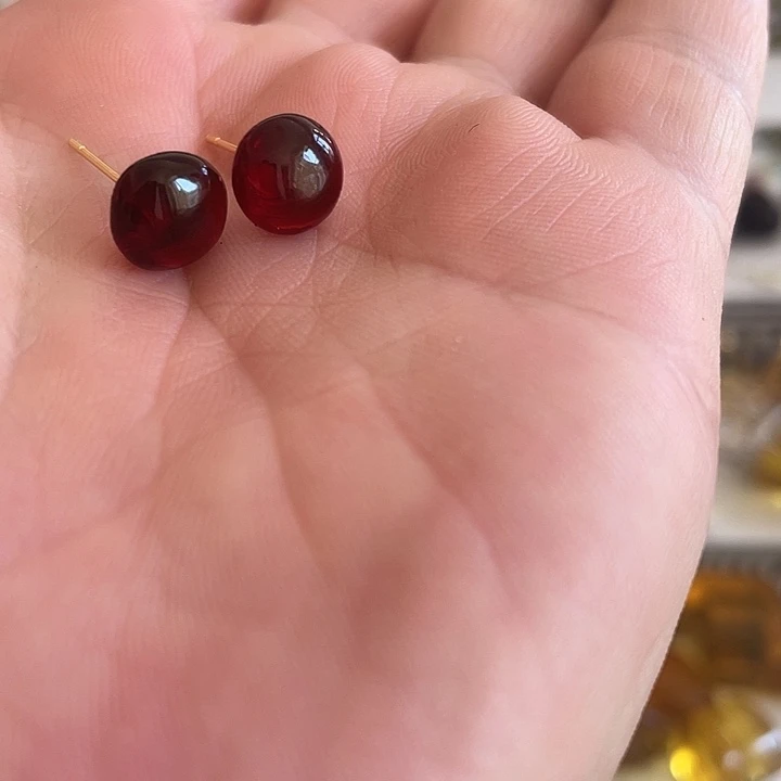 血珀未镶嵌裸石耳钉