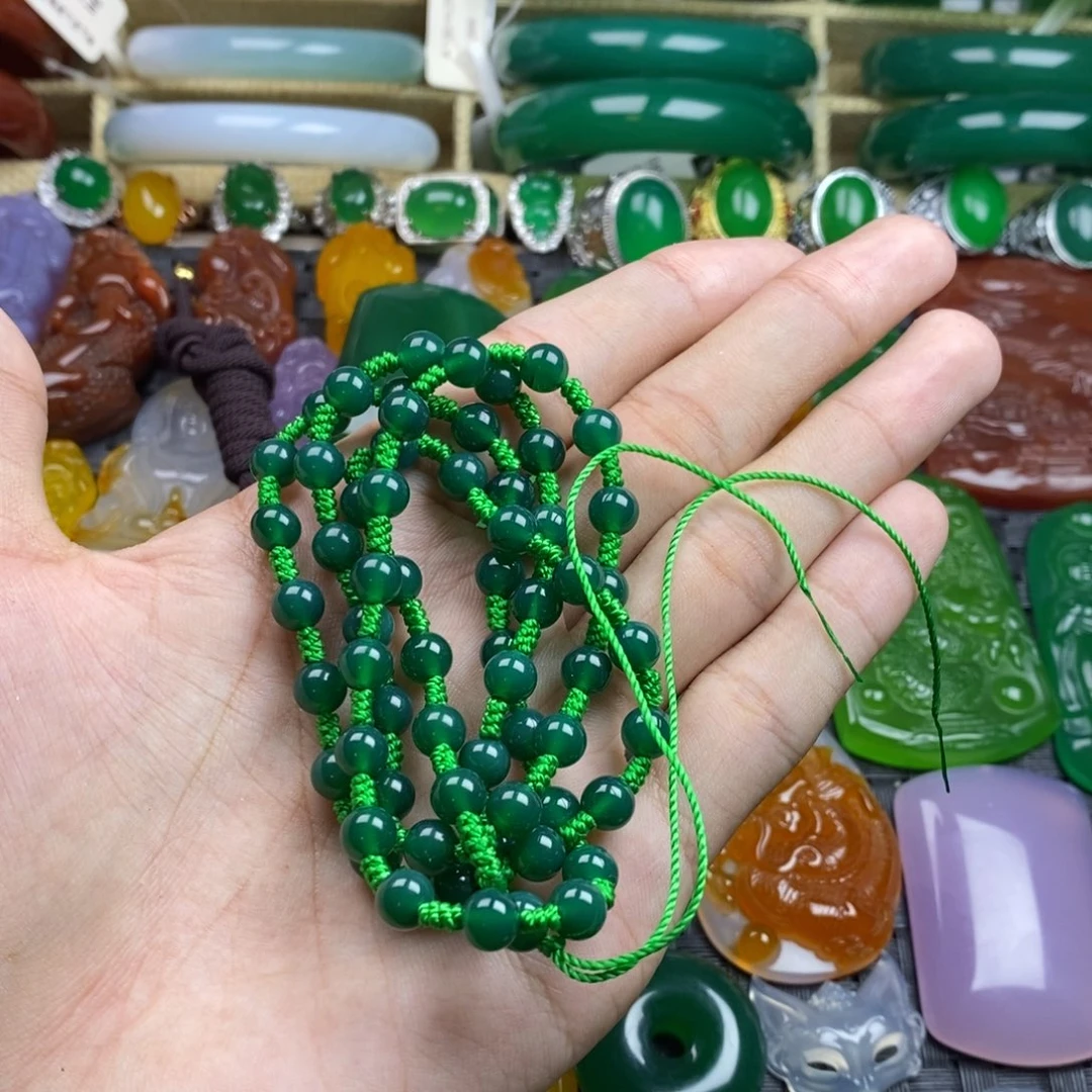 东***伙玛瑙/玉髓手链未镶嵌