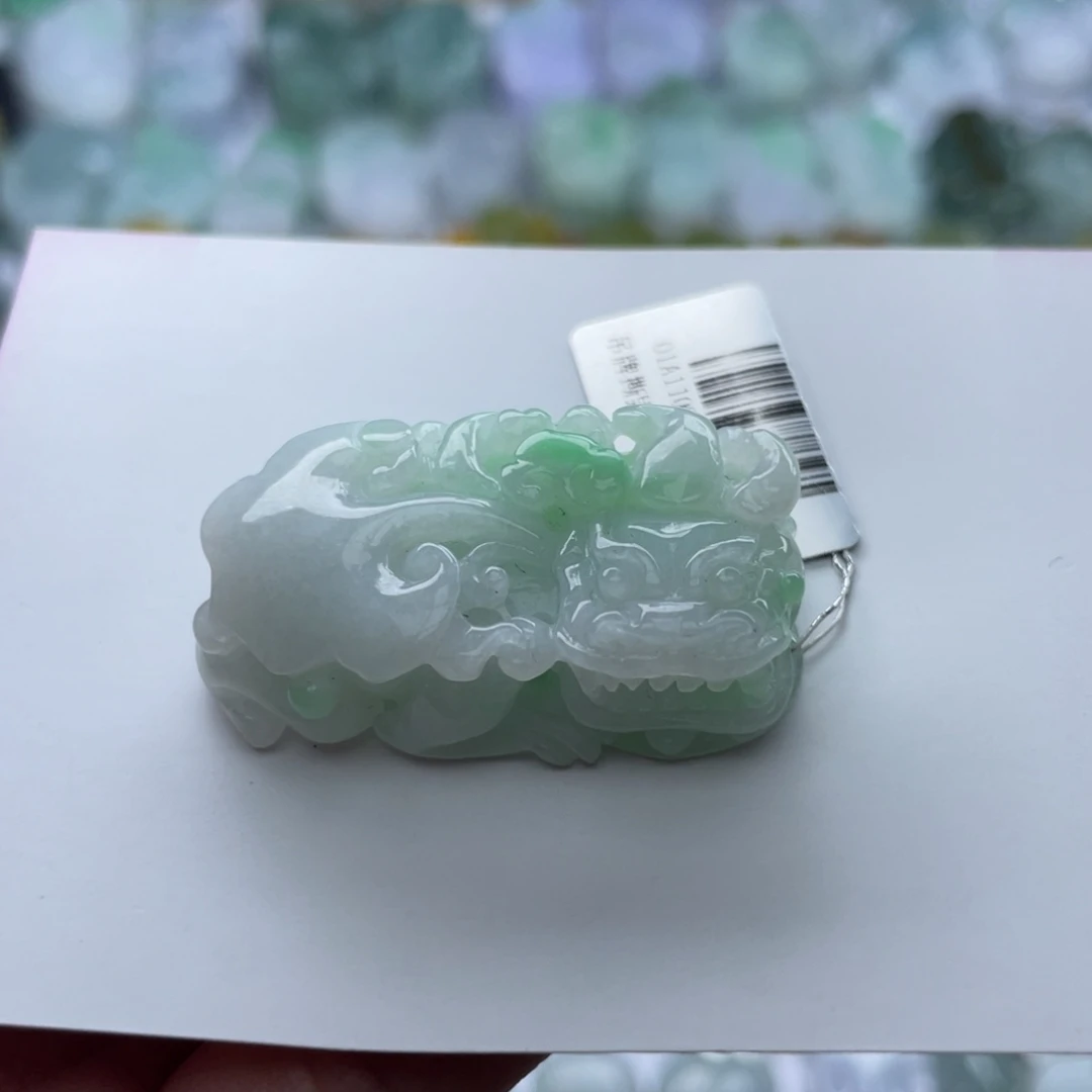 翡翠颈饰未镶嵌貔貅