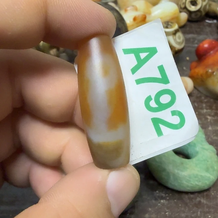 未镶嵌颈饰玛瑙/玉髓