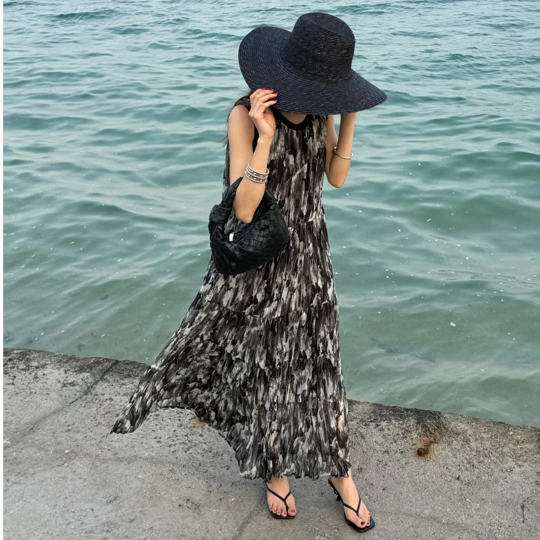 2229法式复古设计感印花吊带裙女优雅别致无袖连衣裙