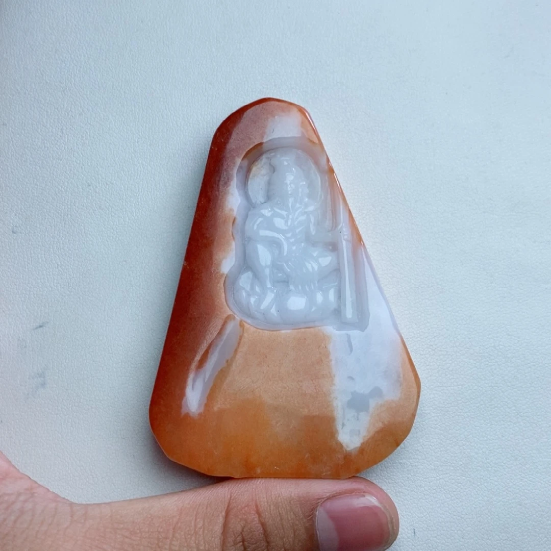 翡翠未镶嵌颈饰特色件