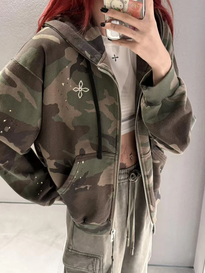 十字花雕像迷彩印花涂鸦做旧拉链阔身卫衣连帽外套女