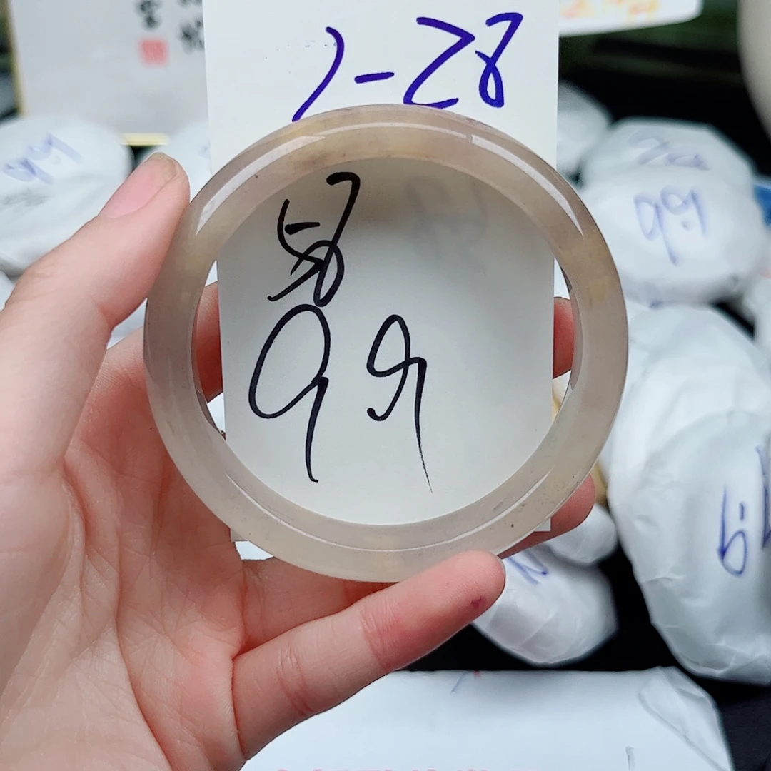 石英质玉未镶嵌手镯2.28
