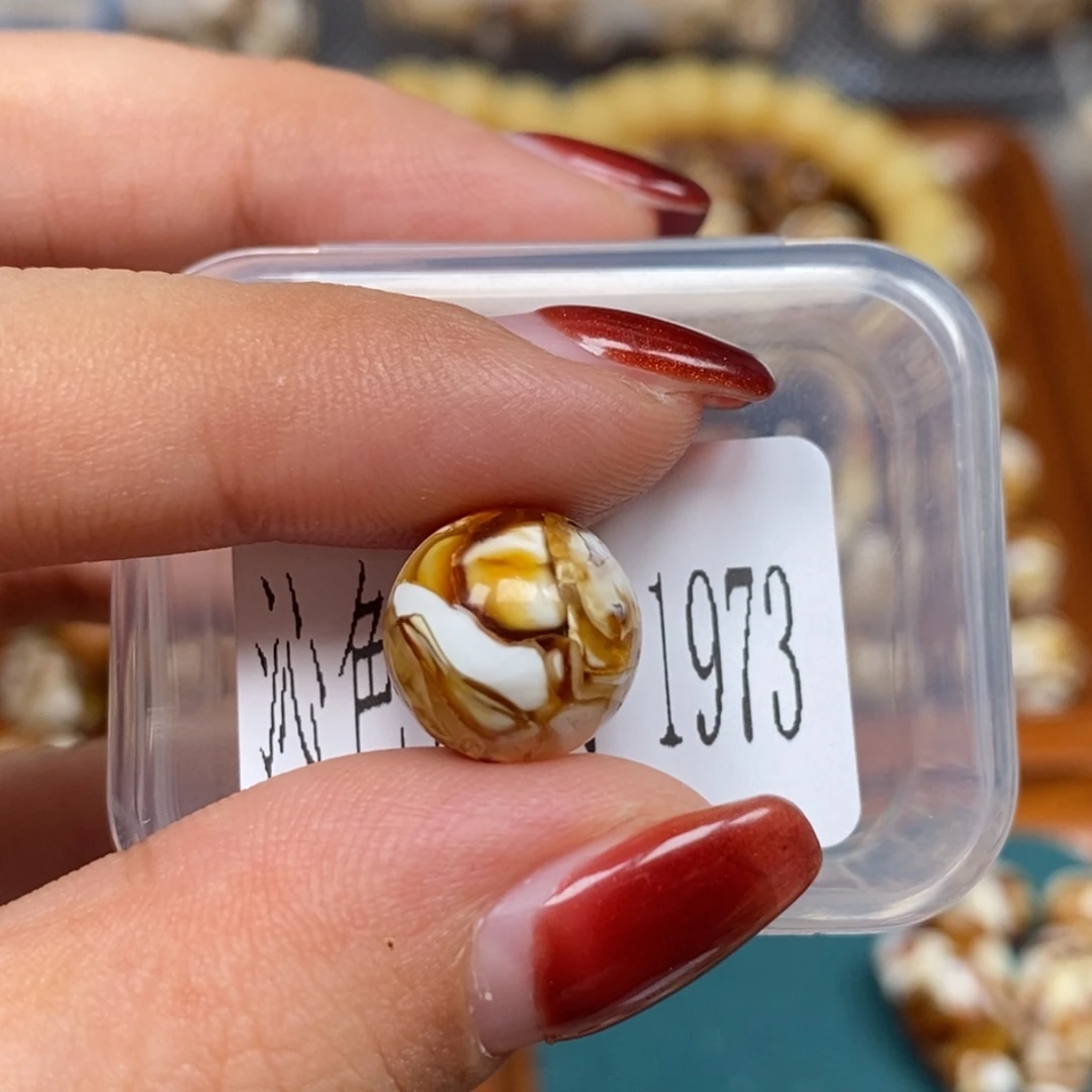 猴头核桃把件沁色圆珠老型1973