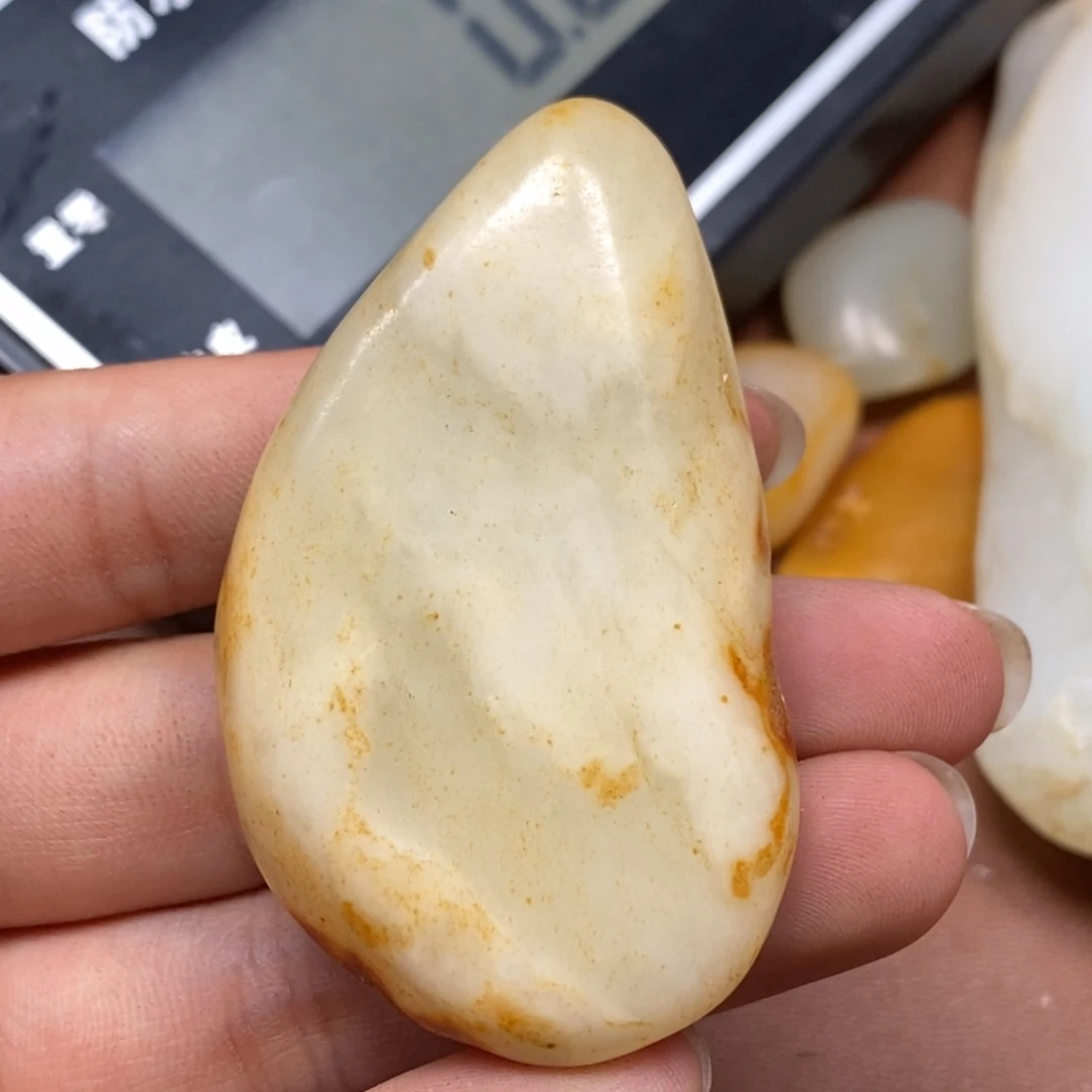 和田玉（糖玉）未镶嵌挂件