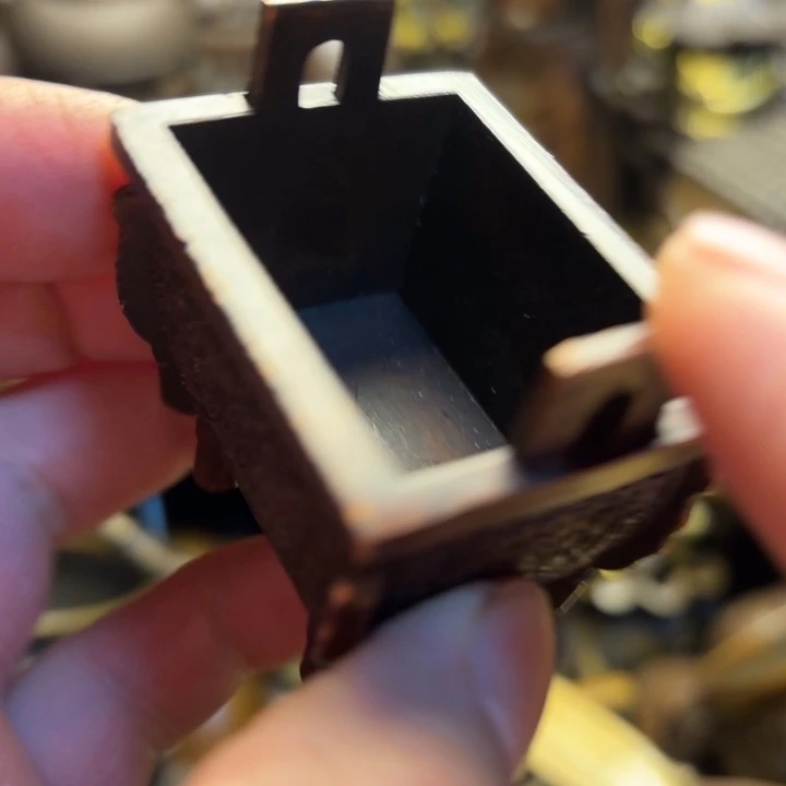 铜器摆件     点击下单