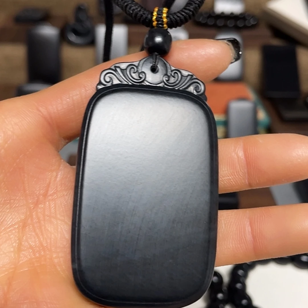 【闪购商品】和田玉(墨玉)吊坠(不含链)未镶嵌福利版70克