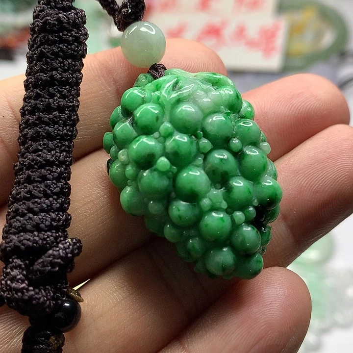 翡翠未镶嵌吊坠(赠链)福利款