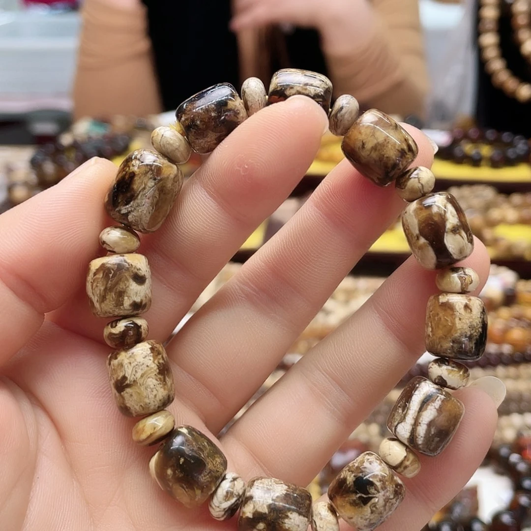 琥珀裸石未镶嵌大