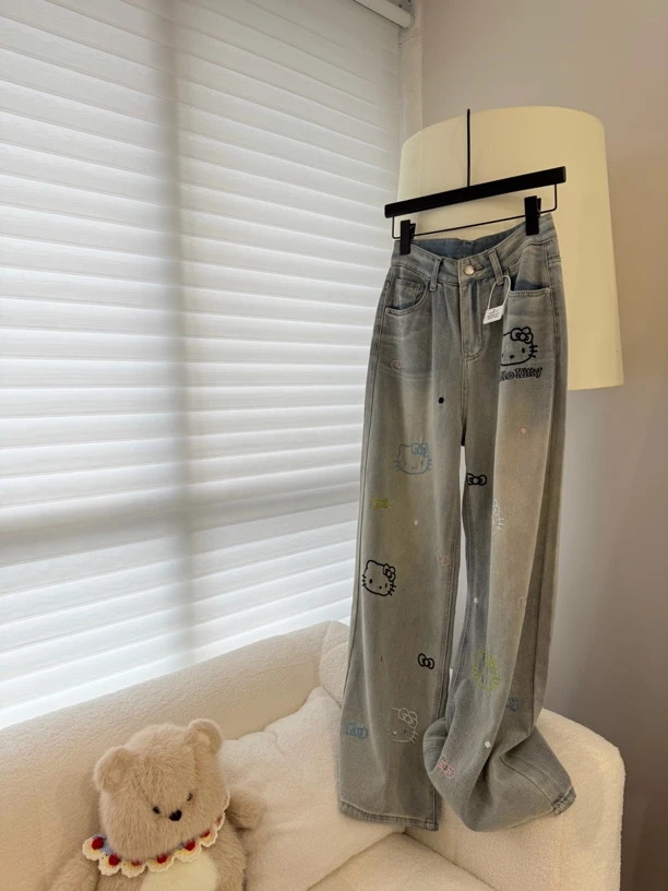 趣味卡通KT猫彩色刺绣牛仔裤