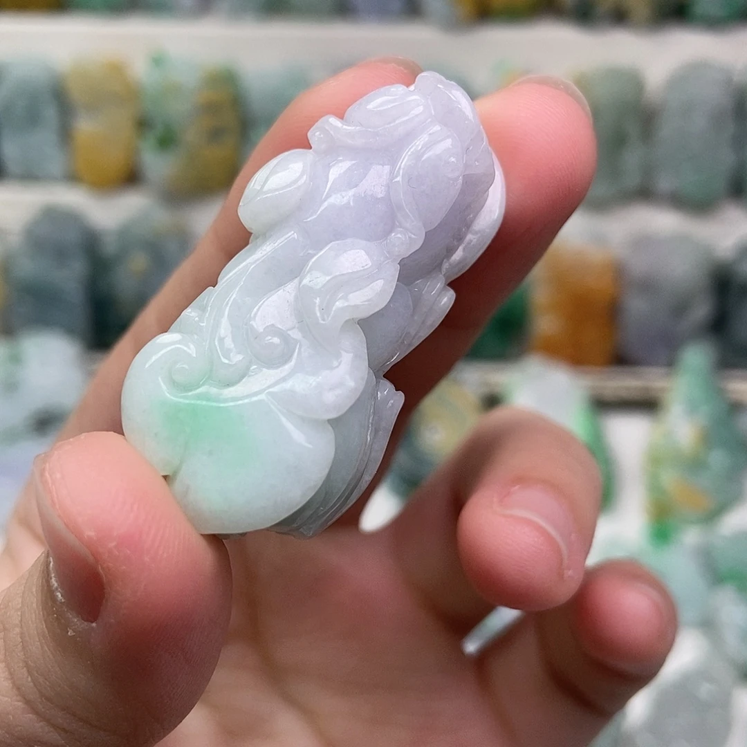 翡翠未镶嵌吊坠(赠链)