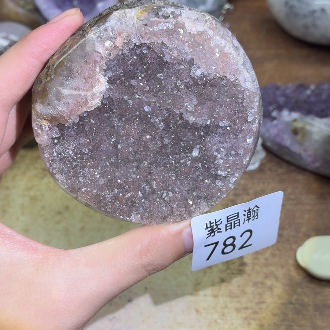 未镶嵌水晶大型摆件（非配饰）