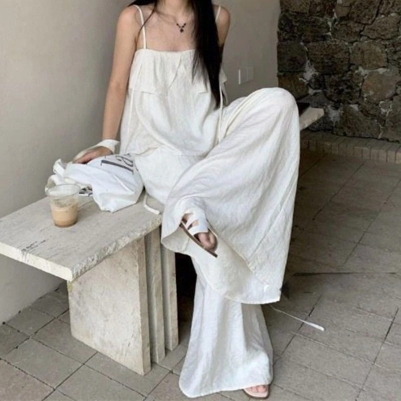 清冷系白色时尚套装女夏季2025时尚新款荷叶边吊带山本裤裙两件