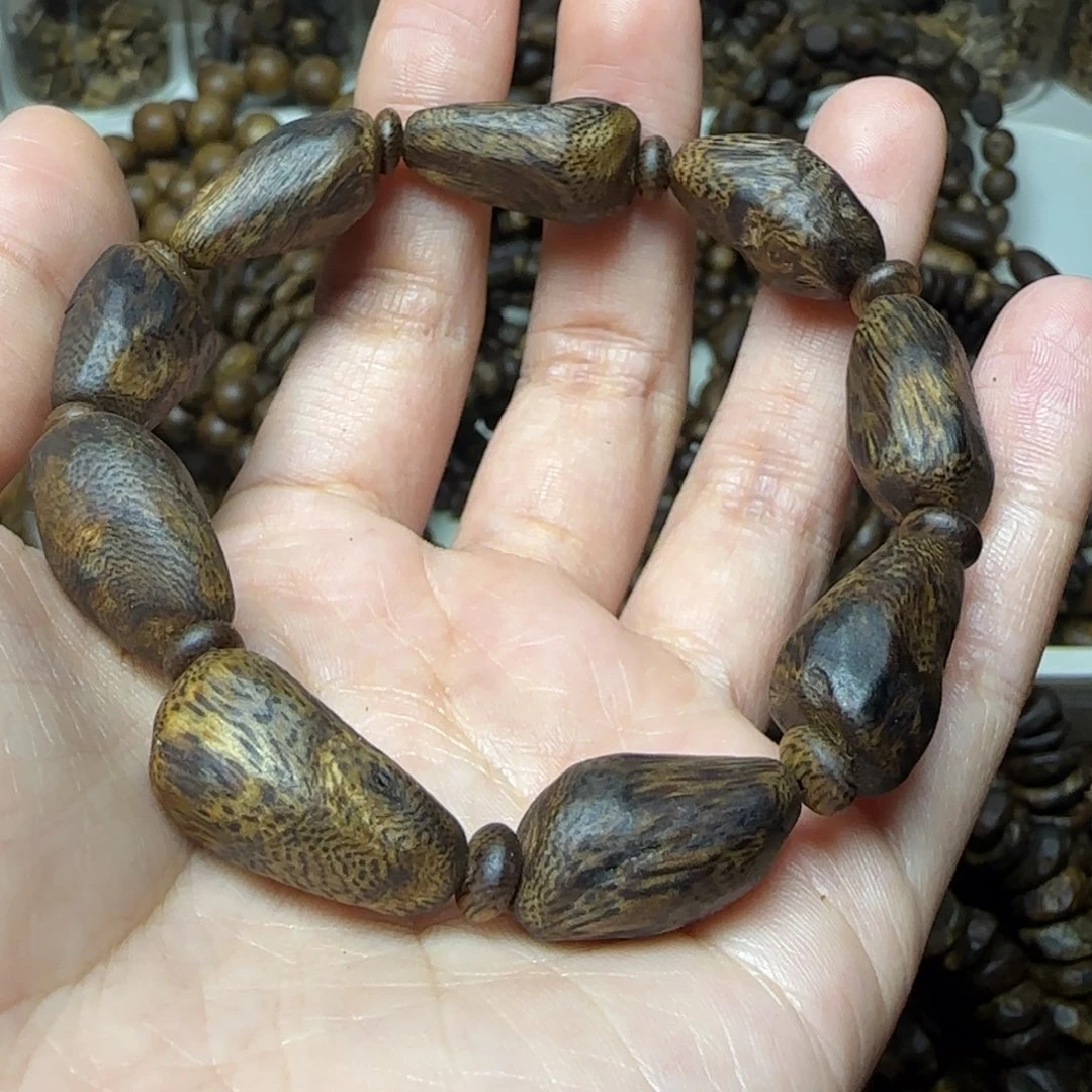 刘***爷手串沉香单圈树丁12克