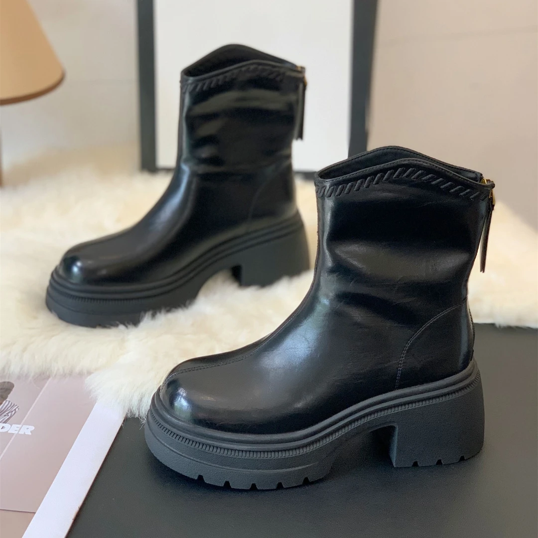 超火英伦风厚底粗跟小个子增高7cm时装靴2025秋冬时尚潮酷小短靴