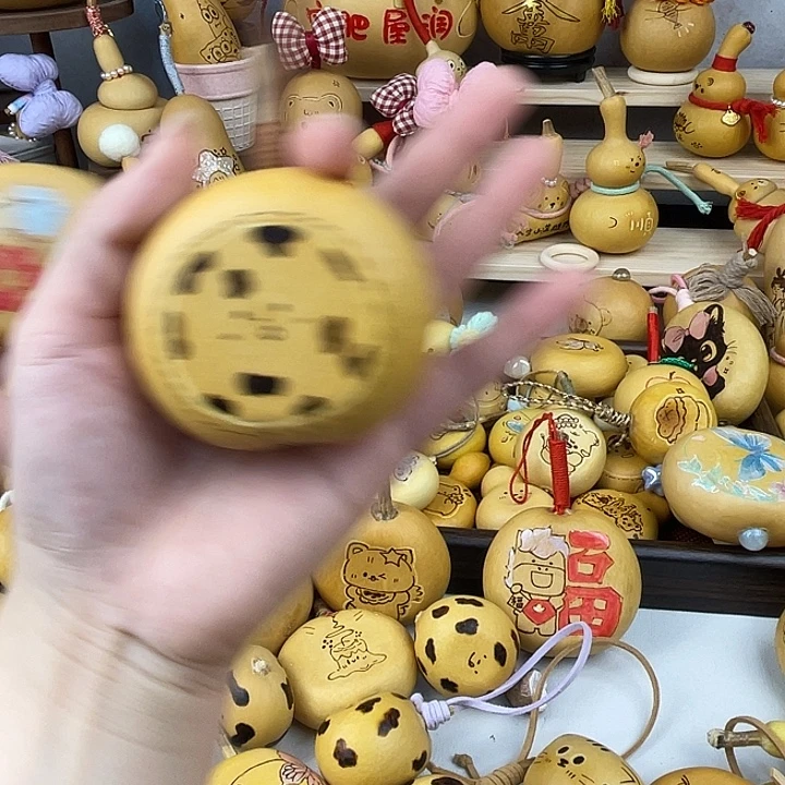 葫芦雕刻艺术品放漏