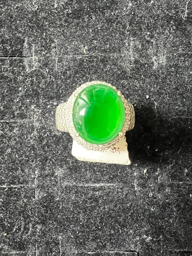 高冰满绿翡翠戒指