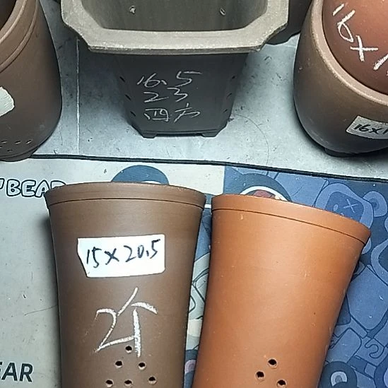 红泥紫泥新品两个花盆微瑕