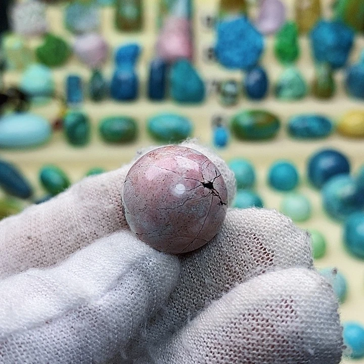 绿松石配饰未镶嵌