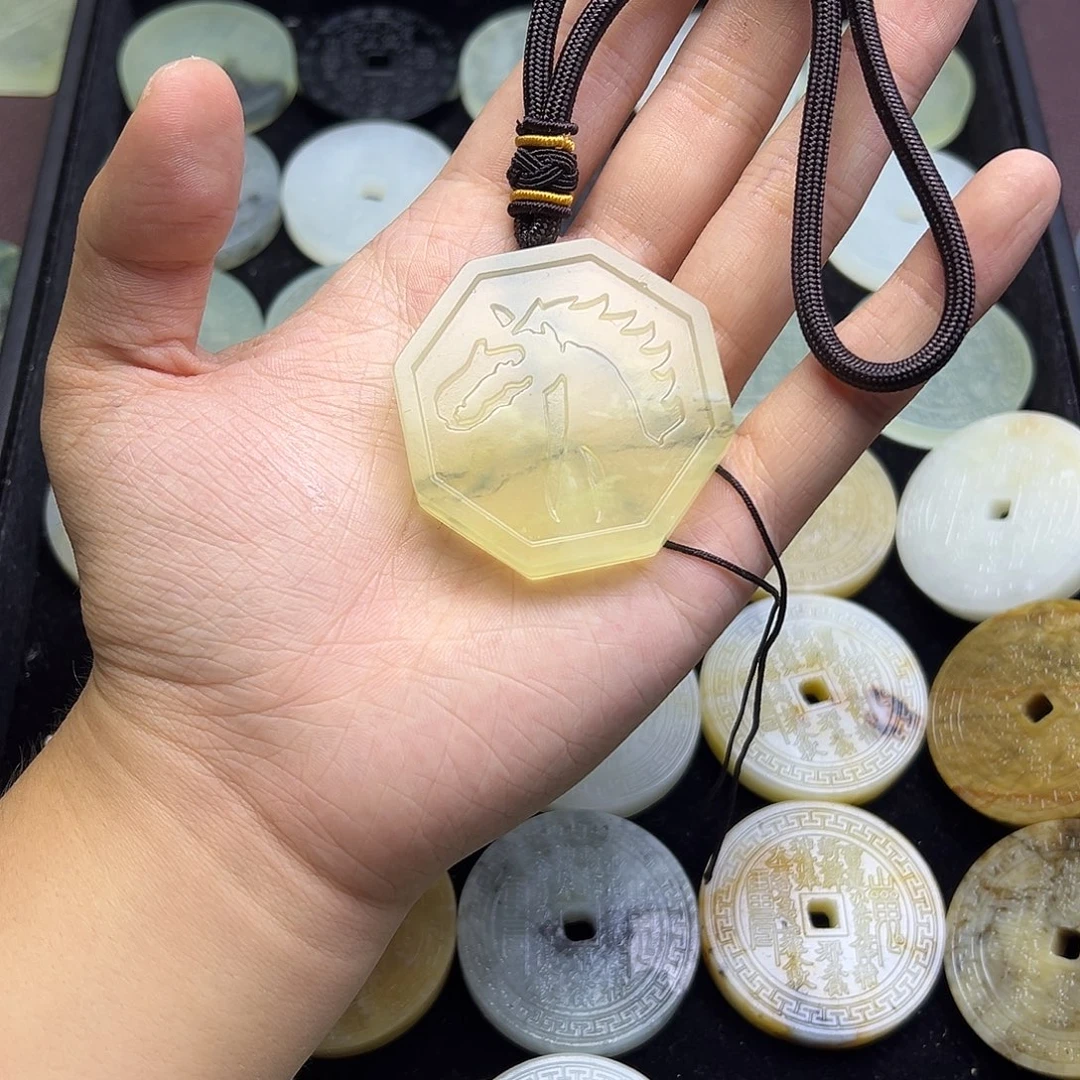 *****未镶嵌蛇纹石玉颈饰