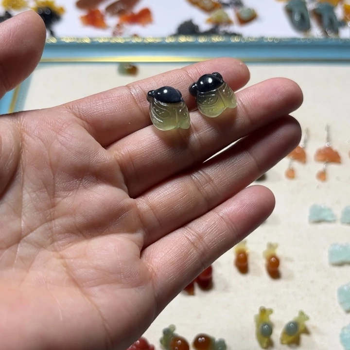 合金蛇纹石玉耳饰