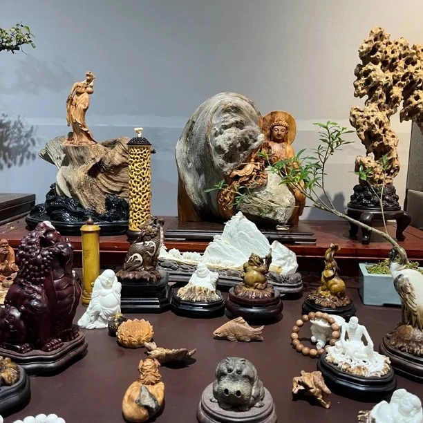定制文玩艺品手把件（越玩越富）