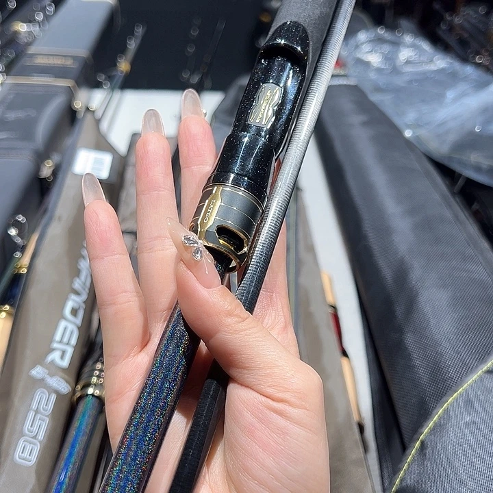 石***头2.7m1.98m碳素两节路亚杆