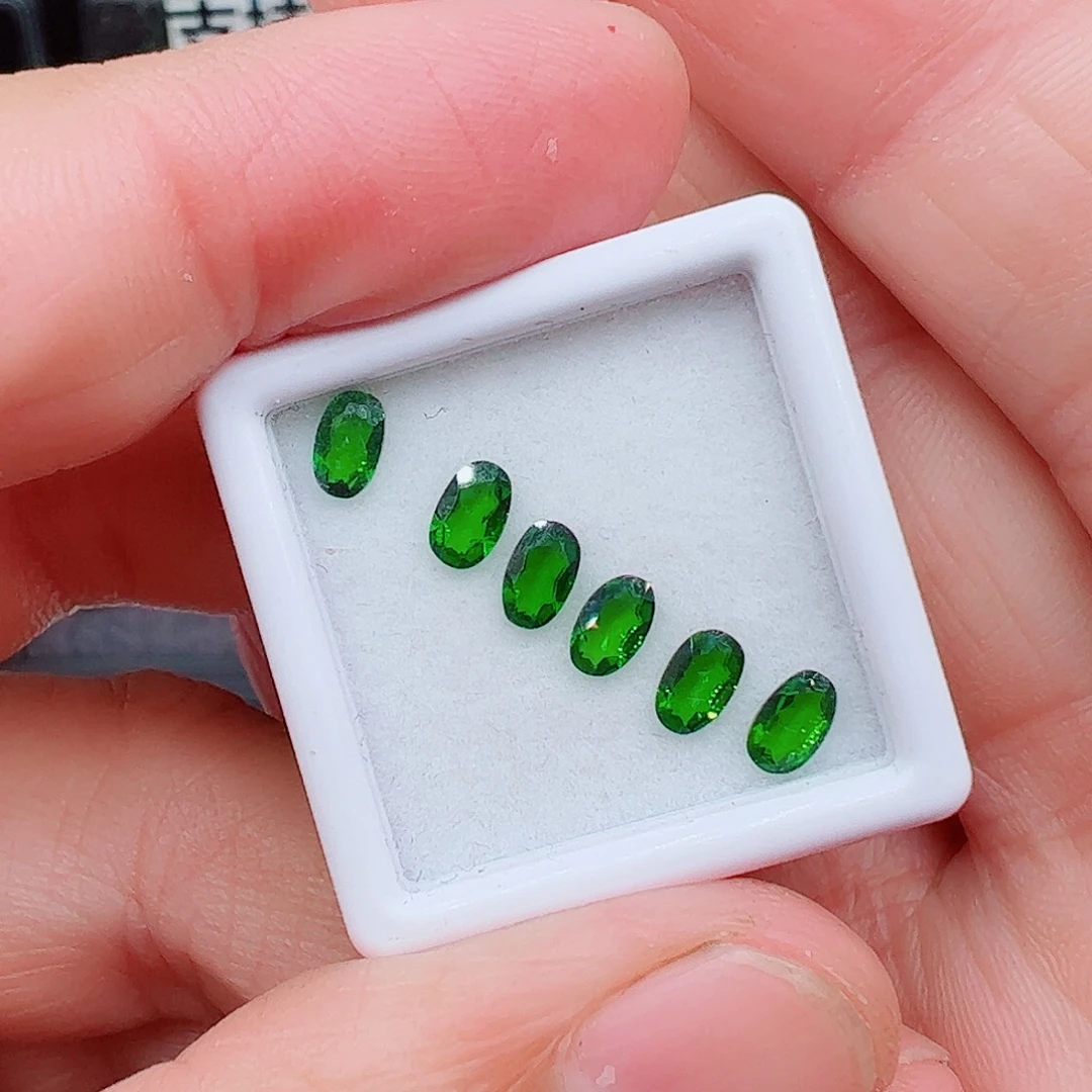 未镶嵌透辉石裸石6颗