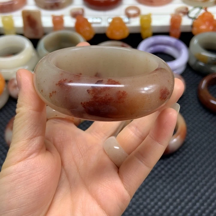 石英质玉未镶嵌手镯