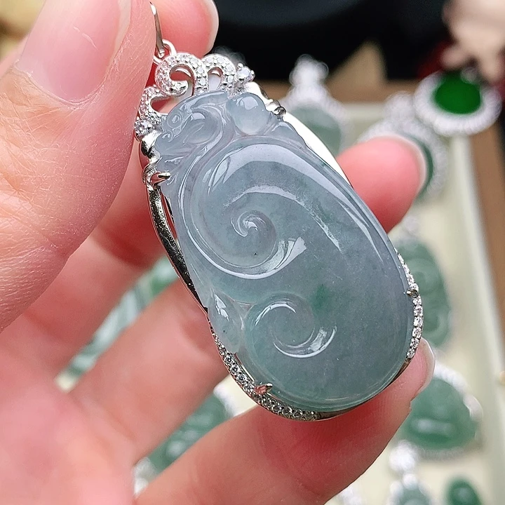 颈饰银S925镶嵌翡翠吊坠