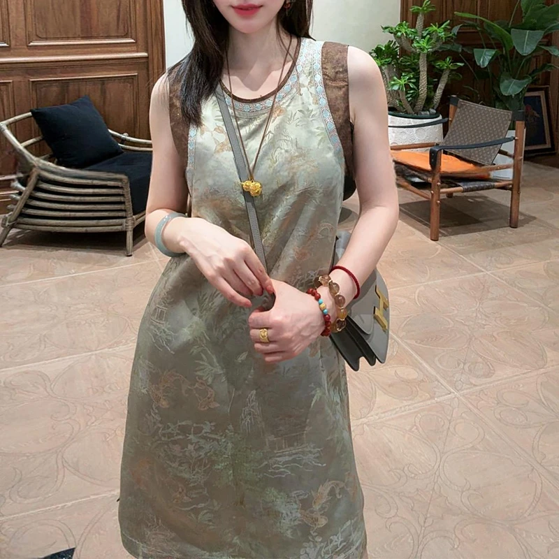 2025新款夏季新中式优雅简约舒适透气绿竹半含箨节节高背心裙