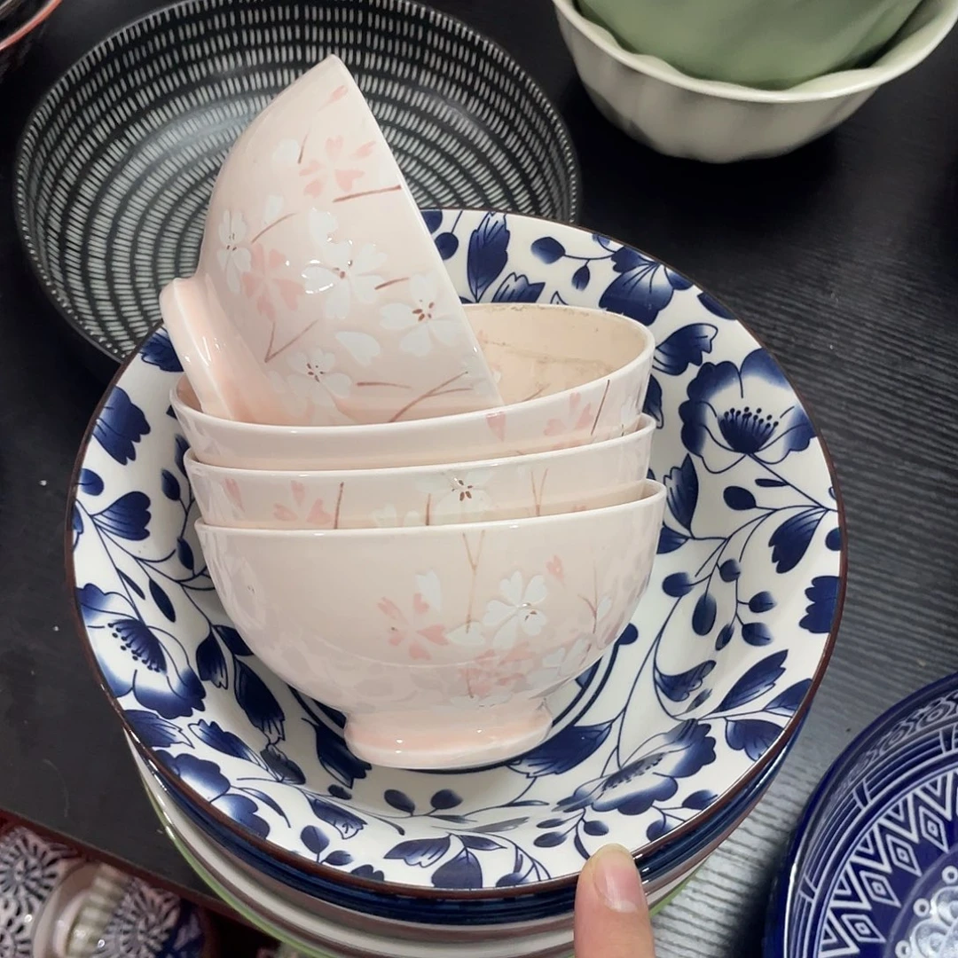 瓷    5寸温佩家 数量是4