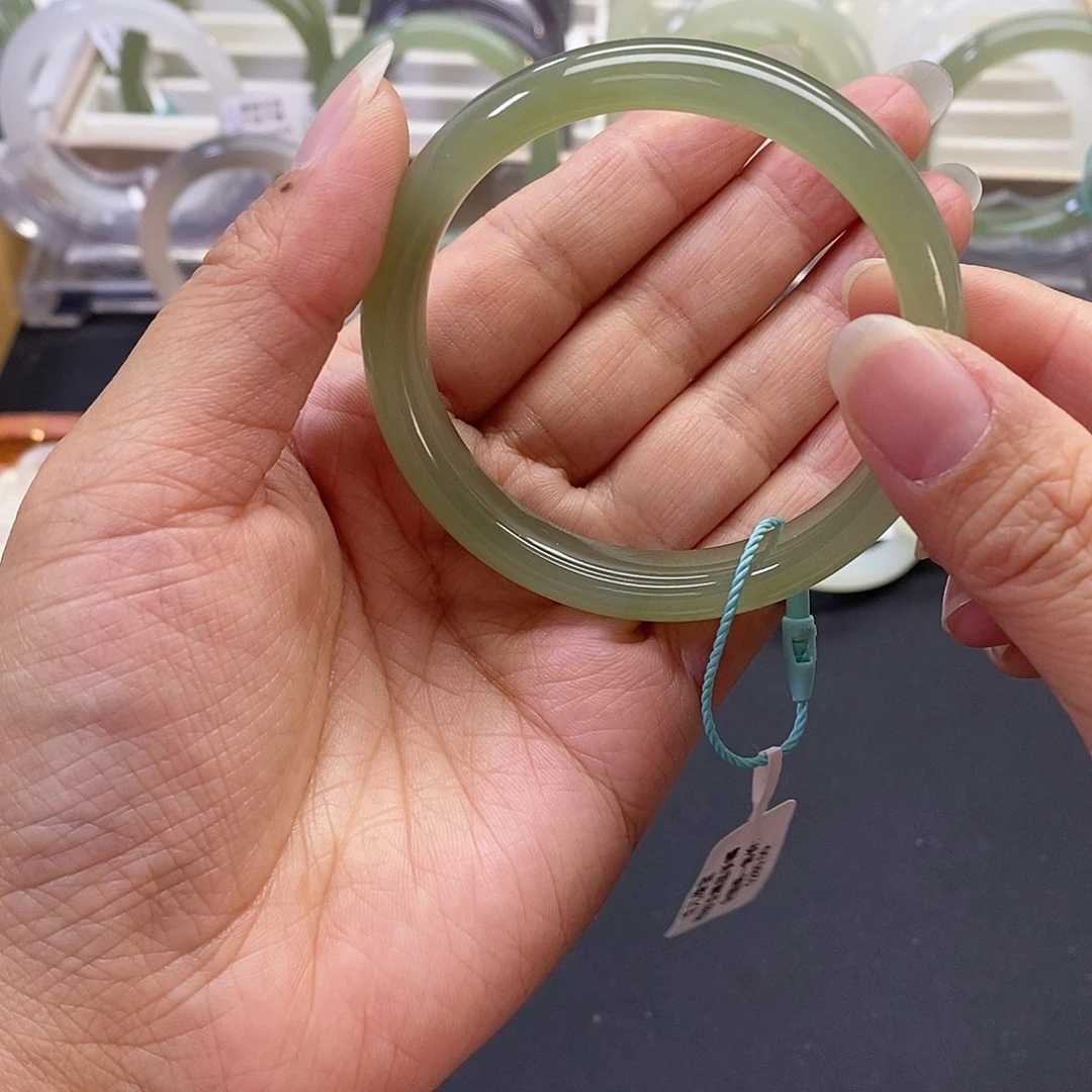 和田玉未镶嵌珠宝奇石和田玉手镯53