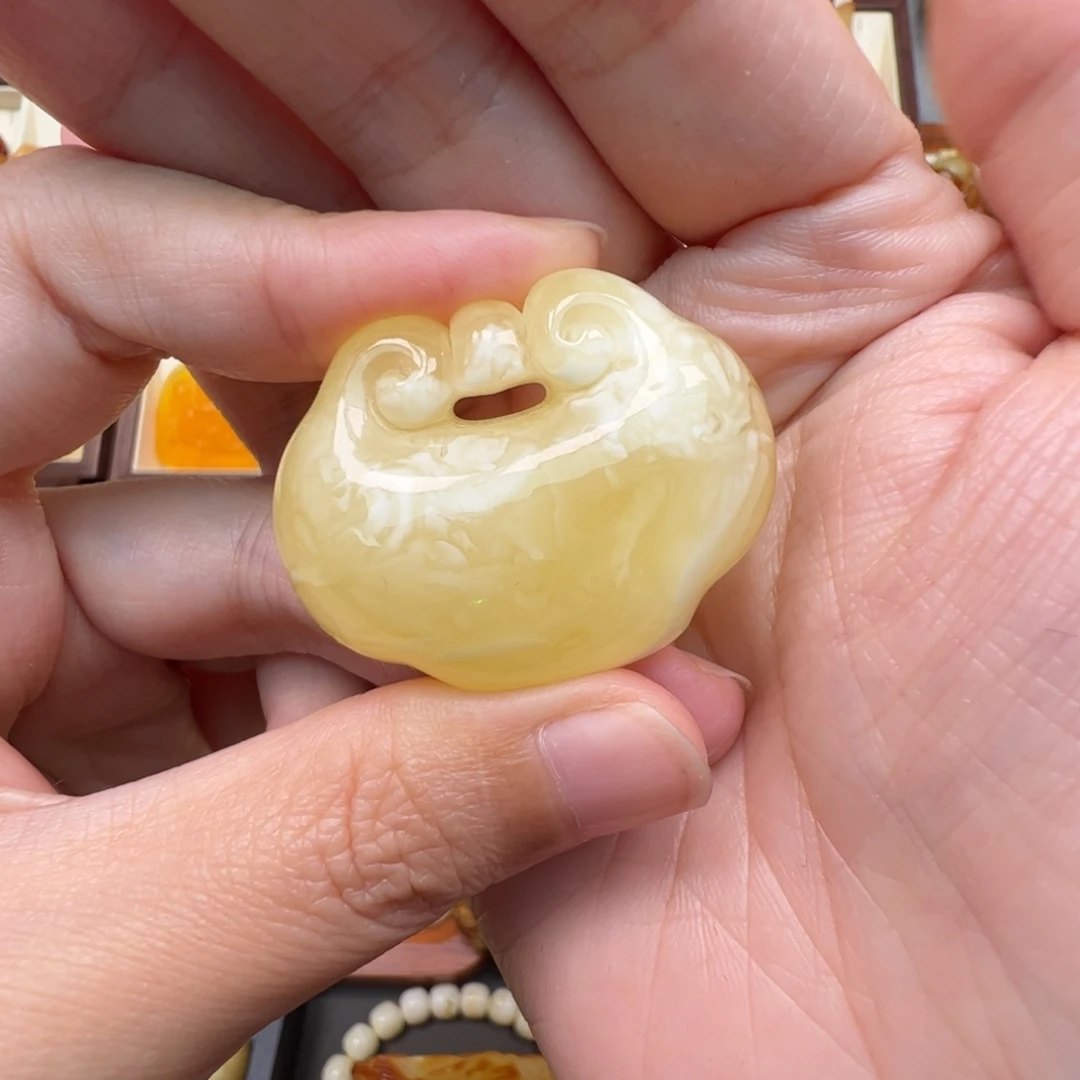 琥珀未镶嵌裸石蜜蜡