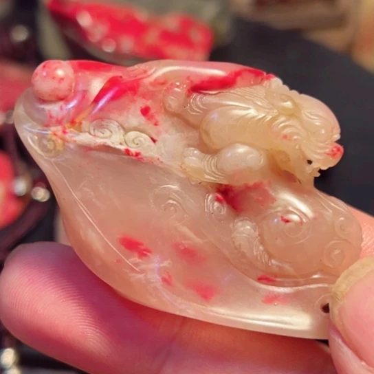 昌化石8****鱼精品鸡血挂件