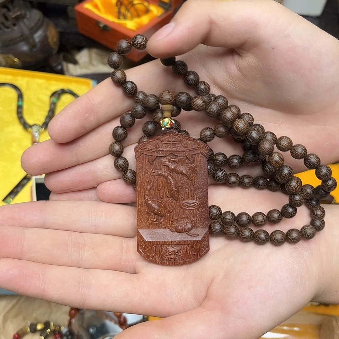 大叶紫檀（黑酸枝木类）