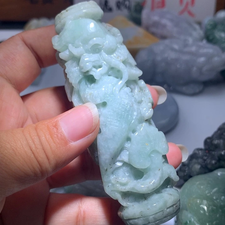 翡翠未镶嵌颈饰保真天然A货翡翠