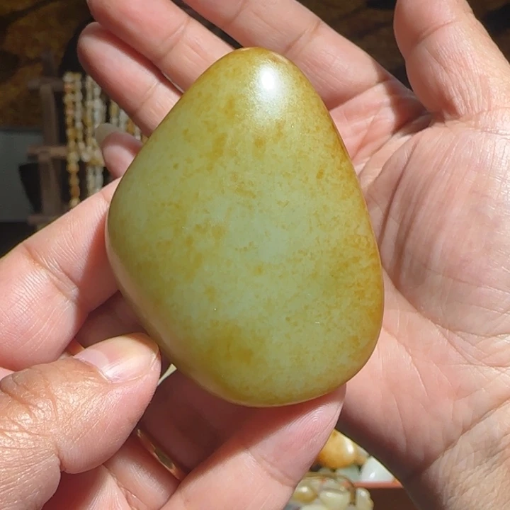 和田玉把件未镶嵌81克