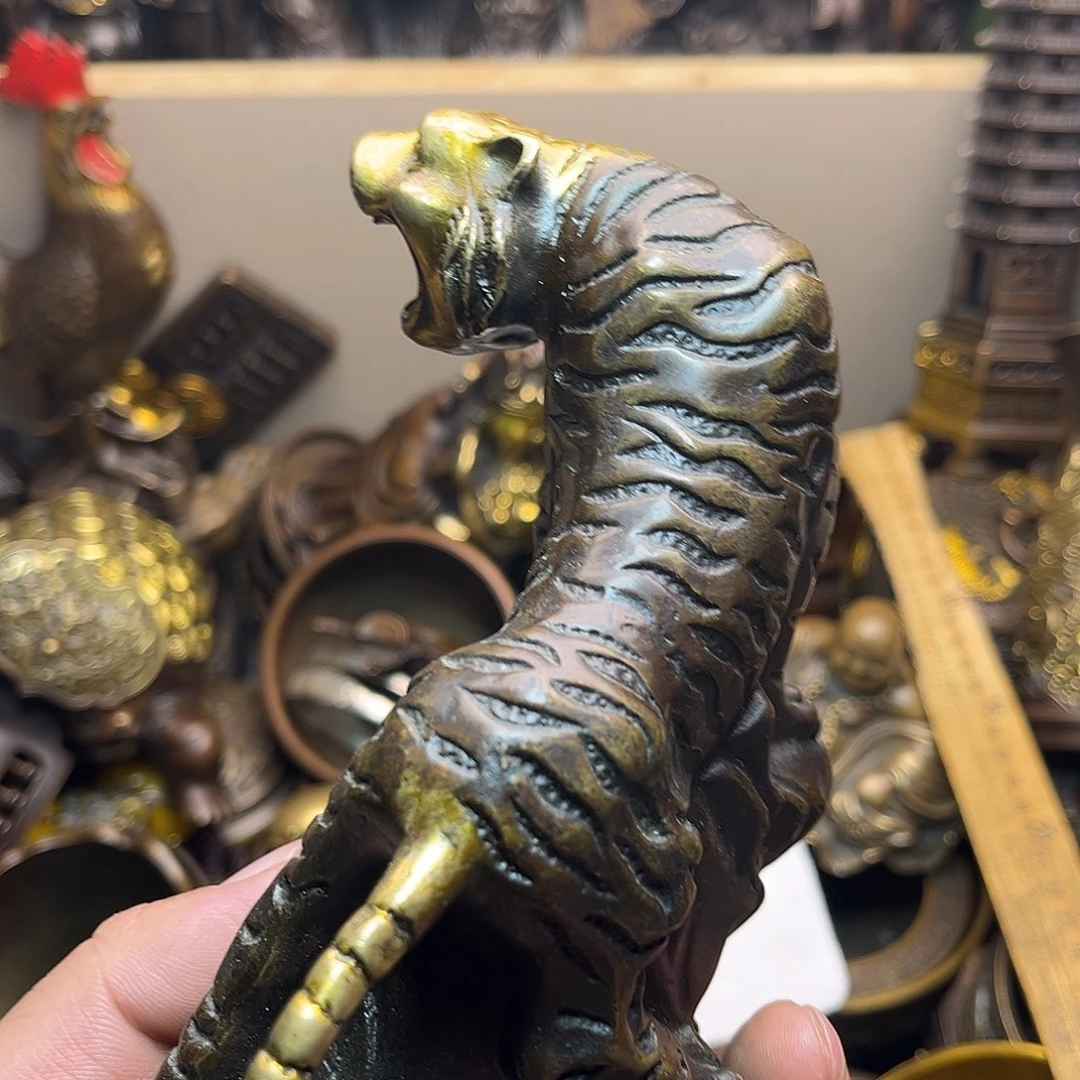 精美铜器工艺品等