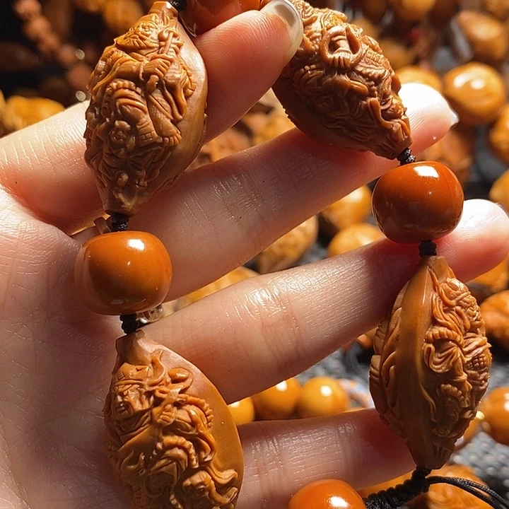 吊坠橄榄核四大天王