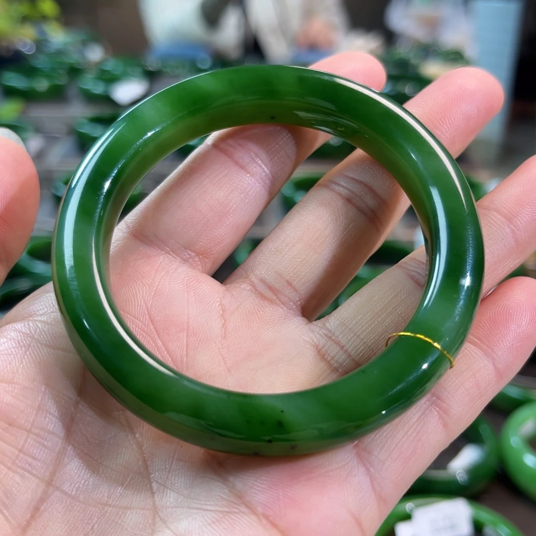 未镶嵌手镯和田玉（碧玉）